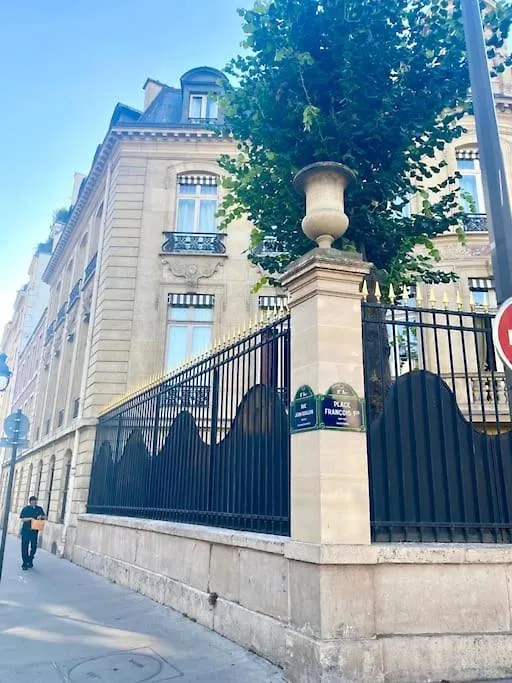 Appartement Studio Champs Elysees Parigi