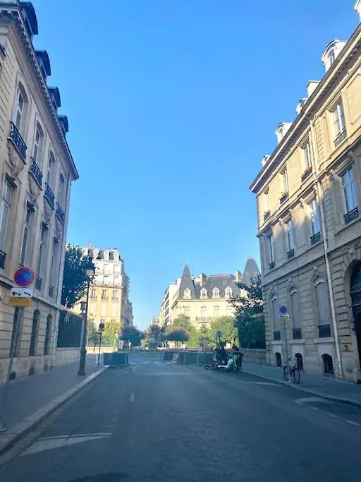 Appartamento Appartement Studio Champs Elysees Parigi